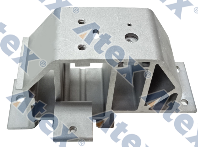 688-64973 82464973 Bracket,bumper (r)